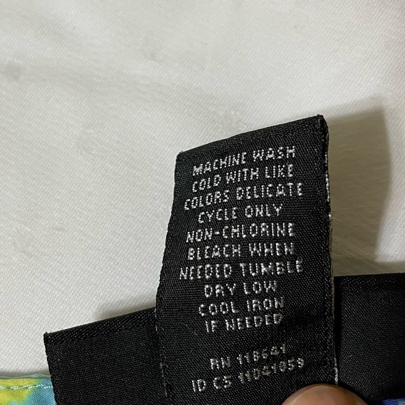 Lane Bryant Ruffled Green and Blue sleeveless Blouse with Peter Pan collar - Picture 6 of 8